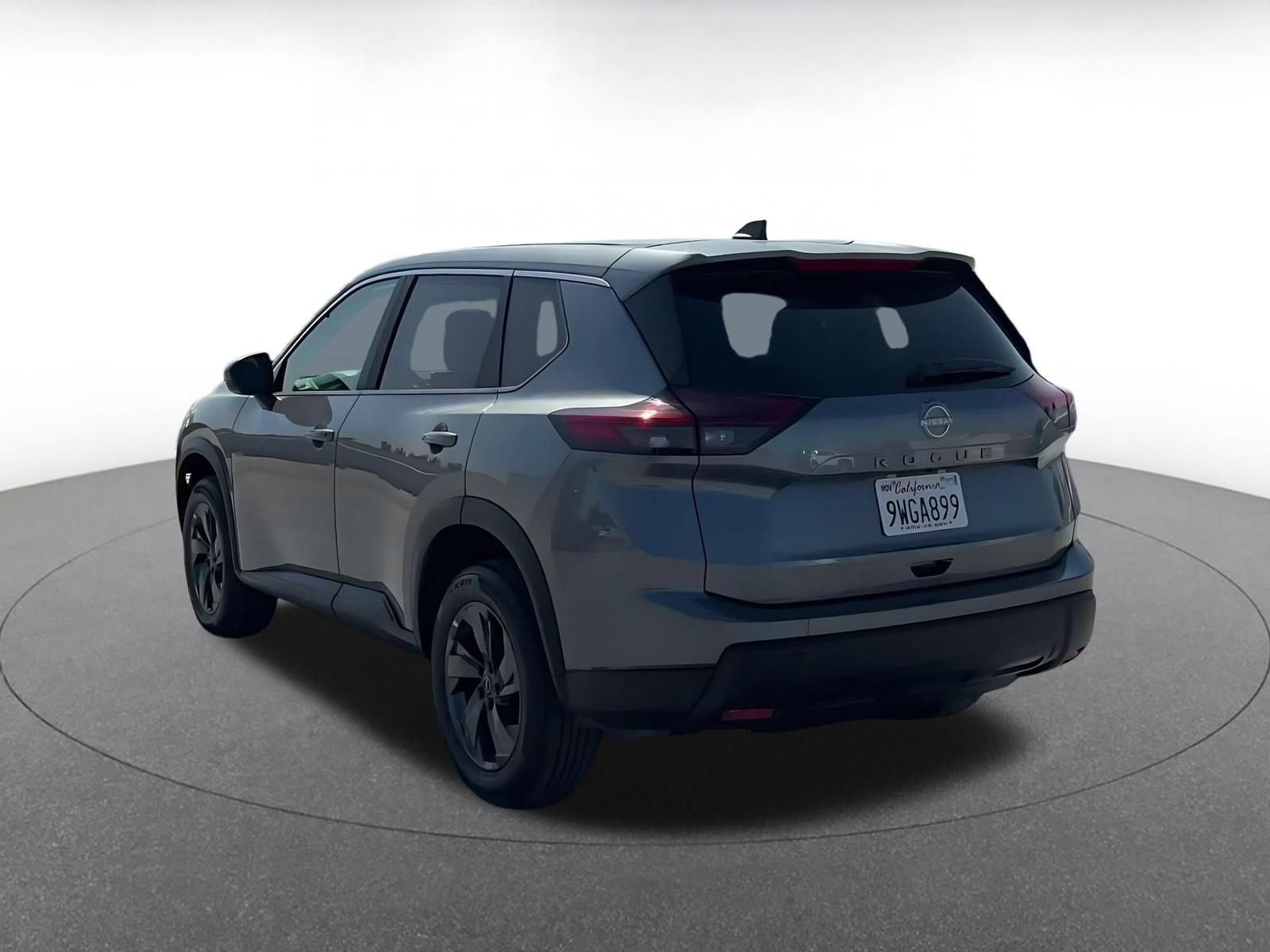Used 2026 Nissan Rogue SV FWD image 11