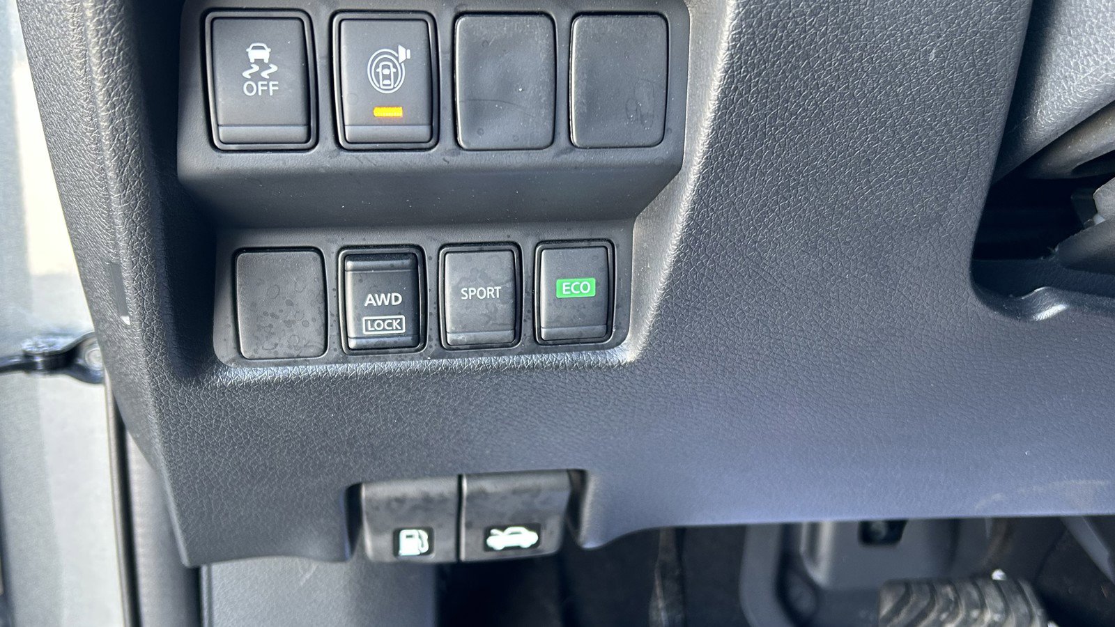 Used 2017 Nissan Rogue SV image 22