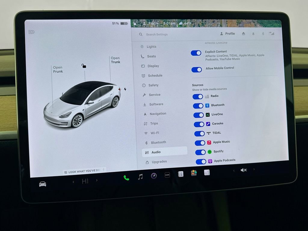Used 2021 Tesla Model 3 Standard Range Plus image 46