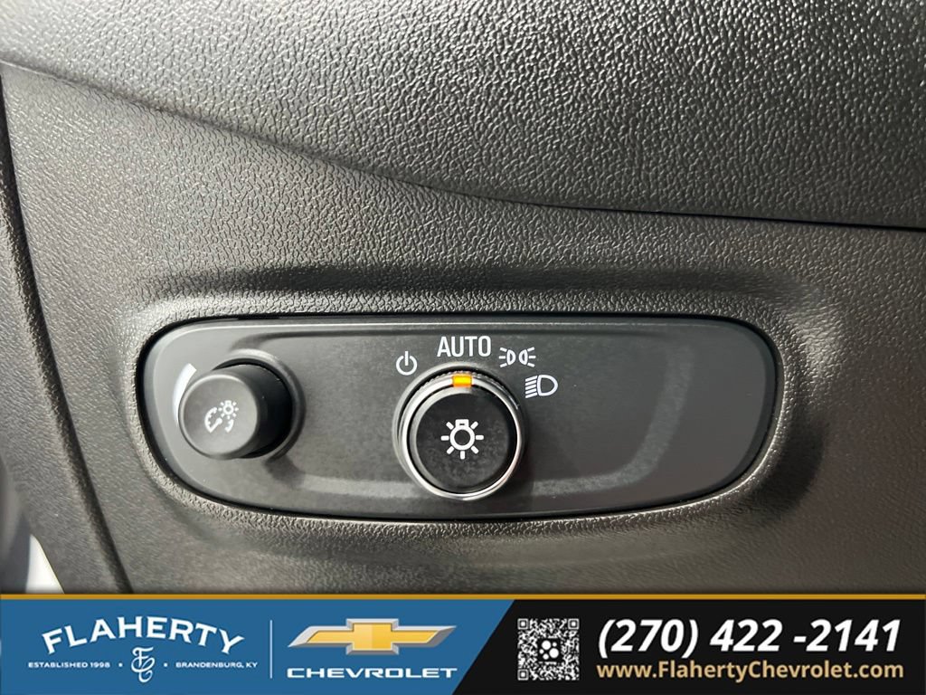 Used 2024 Chevrolet Equinox LT FWD image 24