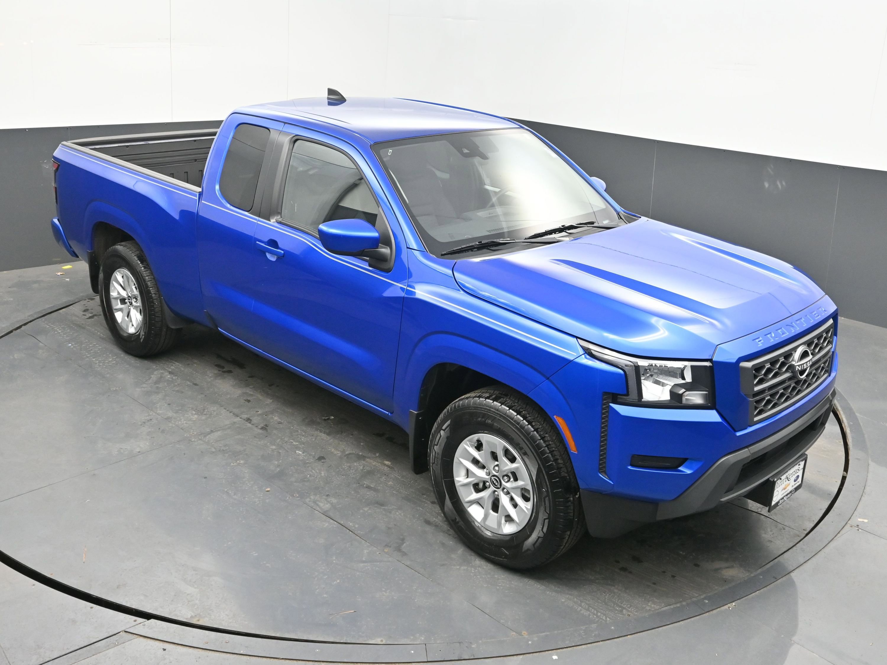 Certified 2024 Nissan Frontier SV image 31