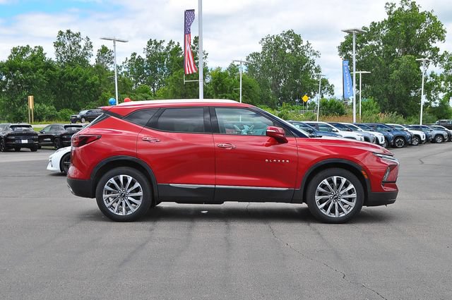 Used 2024 Chevrolet Blazer Premier AWD/4WD image 2