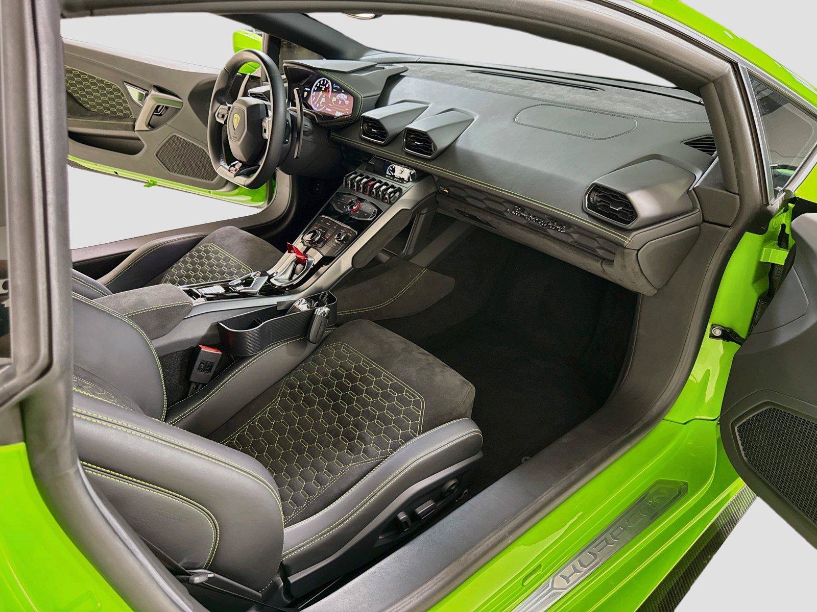 Used 2017 Lamborghini Huracan LP 580-2 RWD image 27