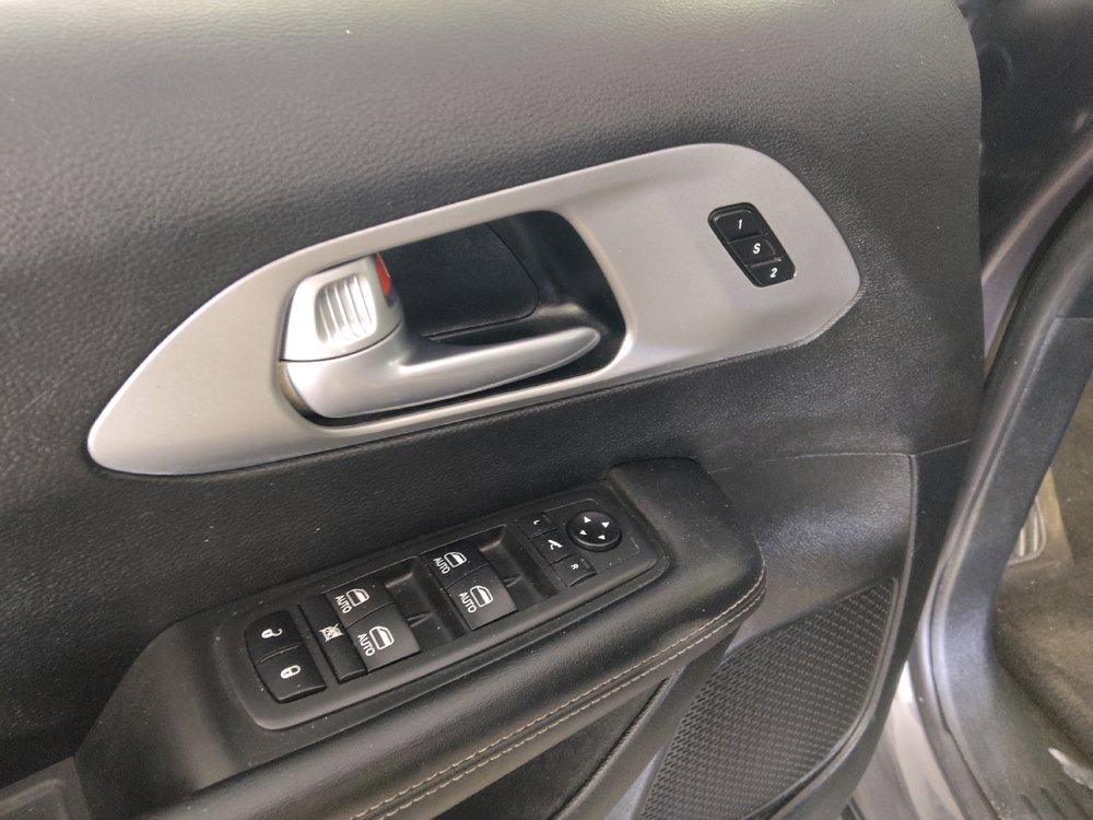 Used 2018 Chrysler Pacifica Limited w/ S Appearance Package FWD image 27