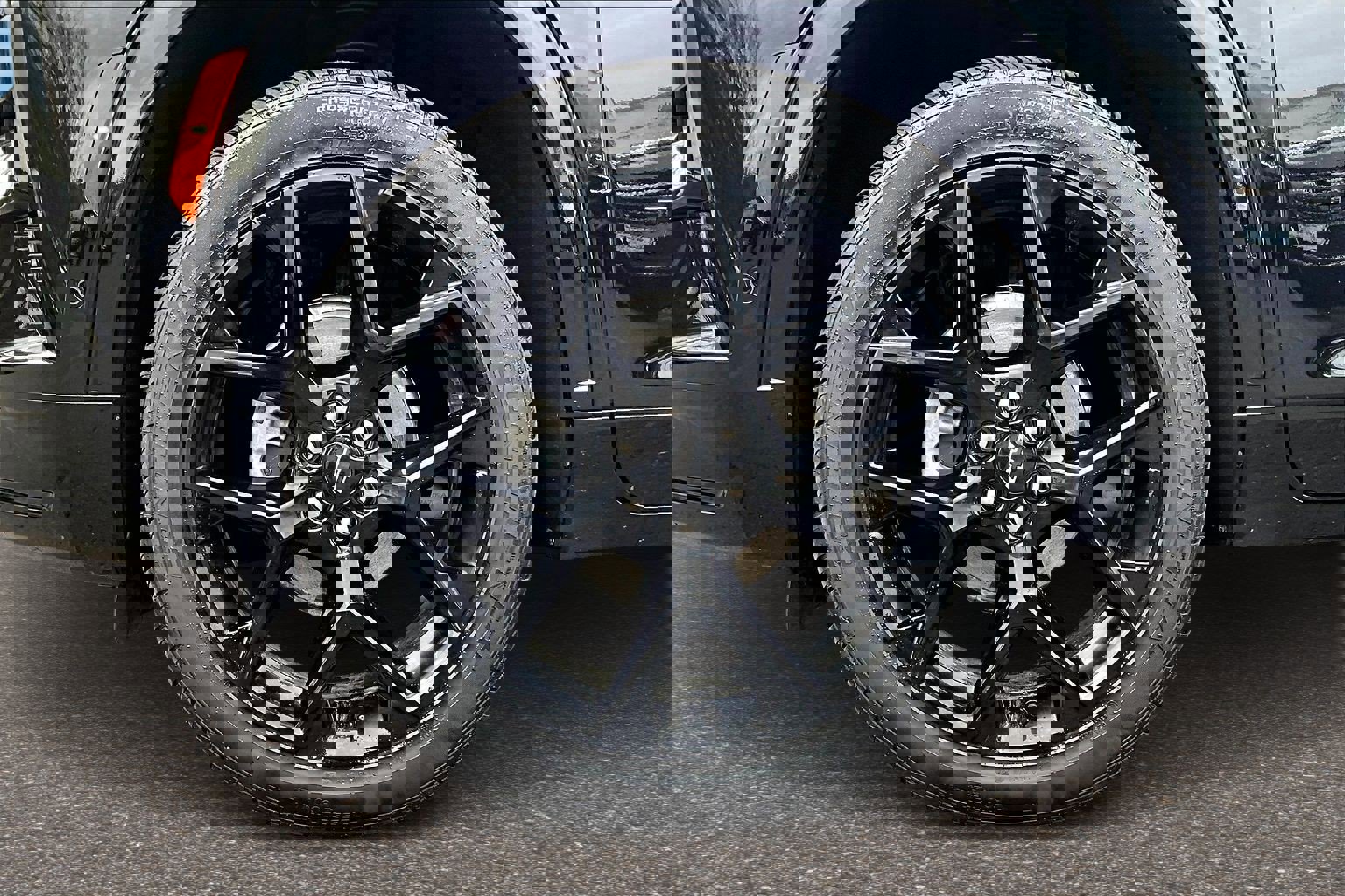 Used 2025 Chevrolet Traverse RS w/ LPO, Floor Liner Package image 25