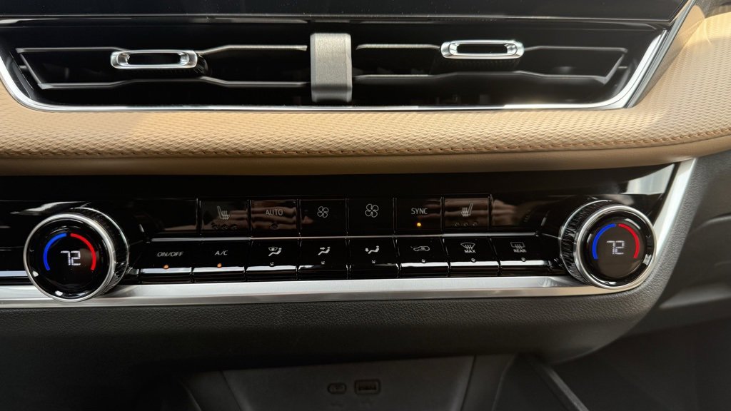 New 2026 Chevrolet Equinox ACTIV w/ Safety and Technology Package image 25