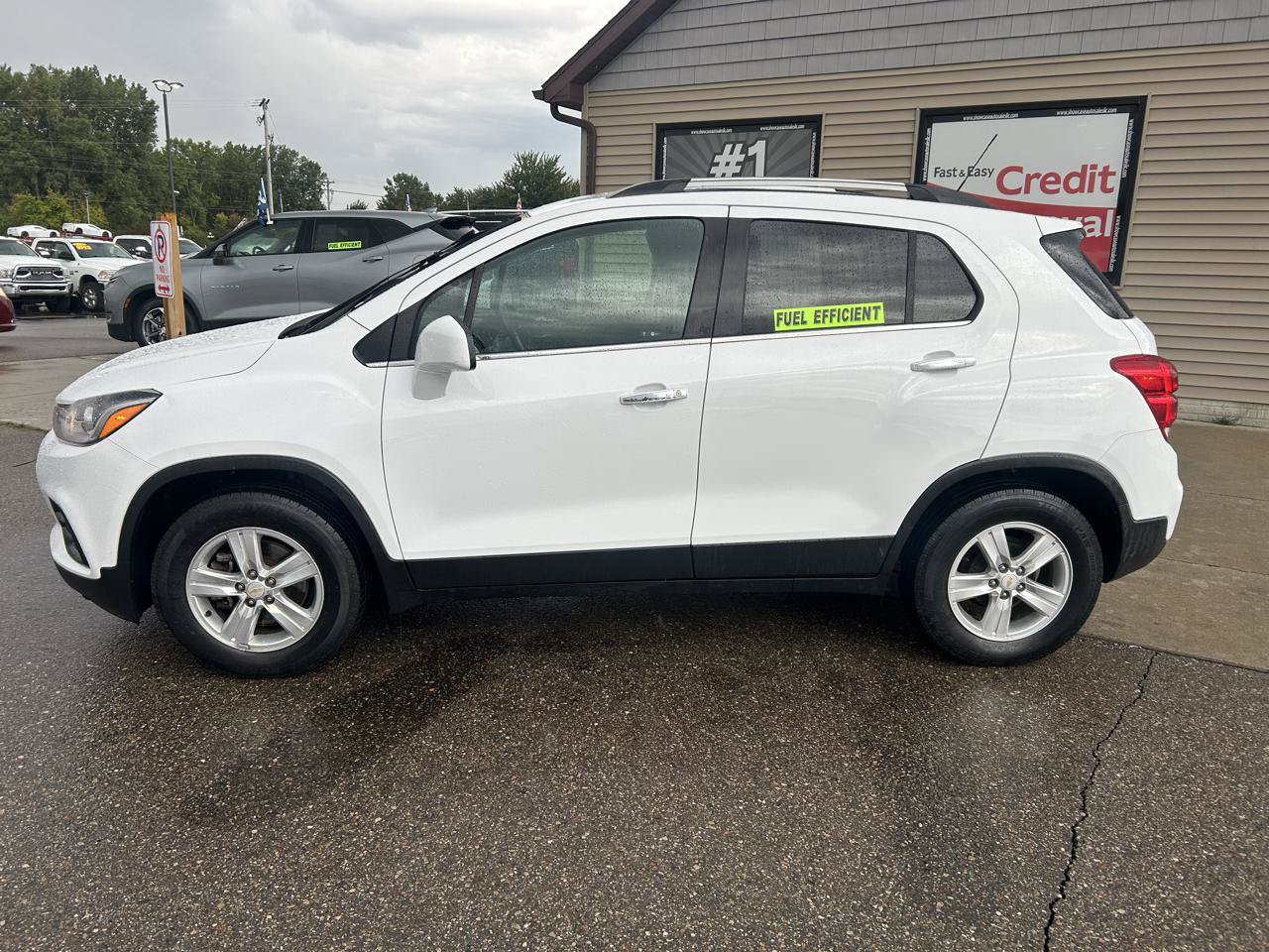 Used 2018 Chevrolet Trax LT w/ LT Convenience Package FWD image 8