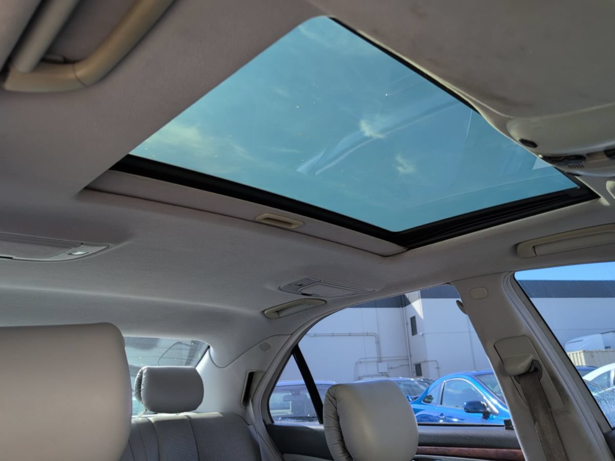Used 2000 Mercedes-Benz S 500 image 14