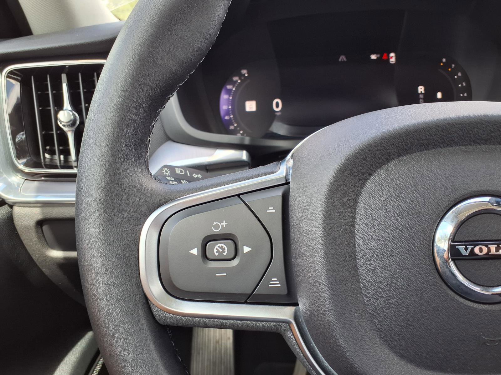 Certified 2023 Volvo S60 B5 Core FWD image 29