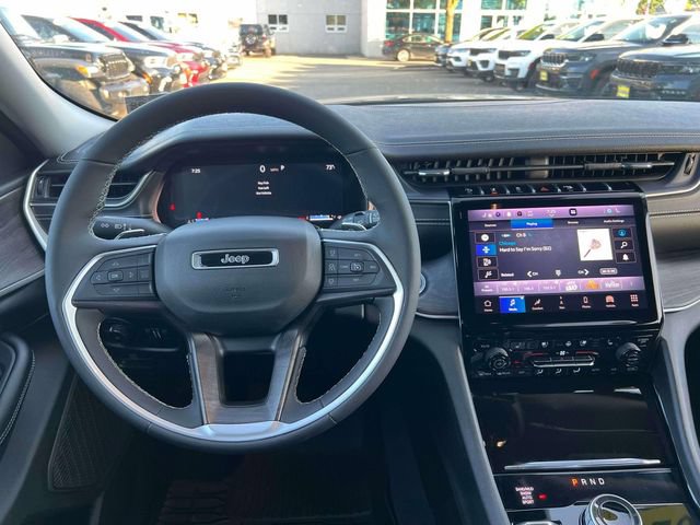 Used 2023 Jeep Grand Cherokee L Limited w/ Luxury Tech Group II AWD/4WD image 28
