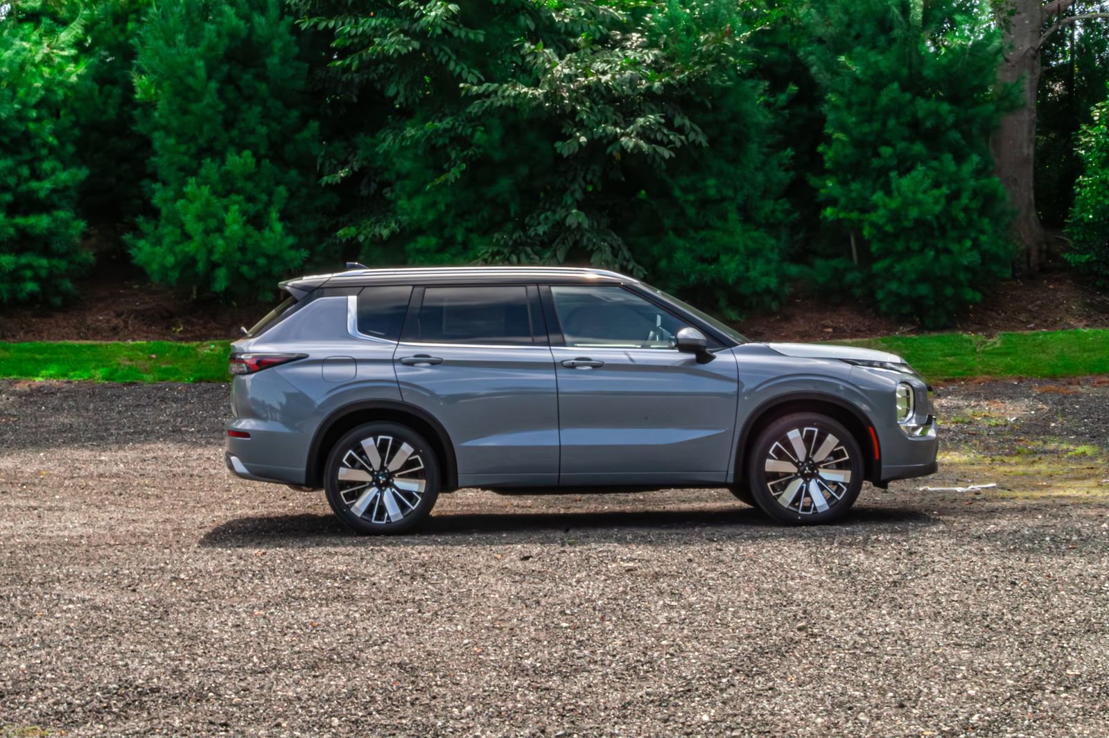 New 2025 Mitsubishi Outlander SEL image 10