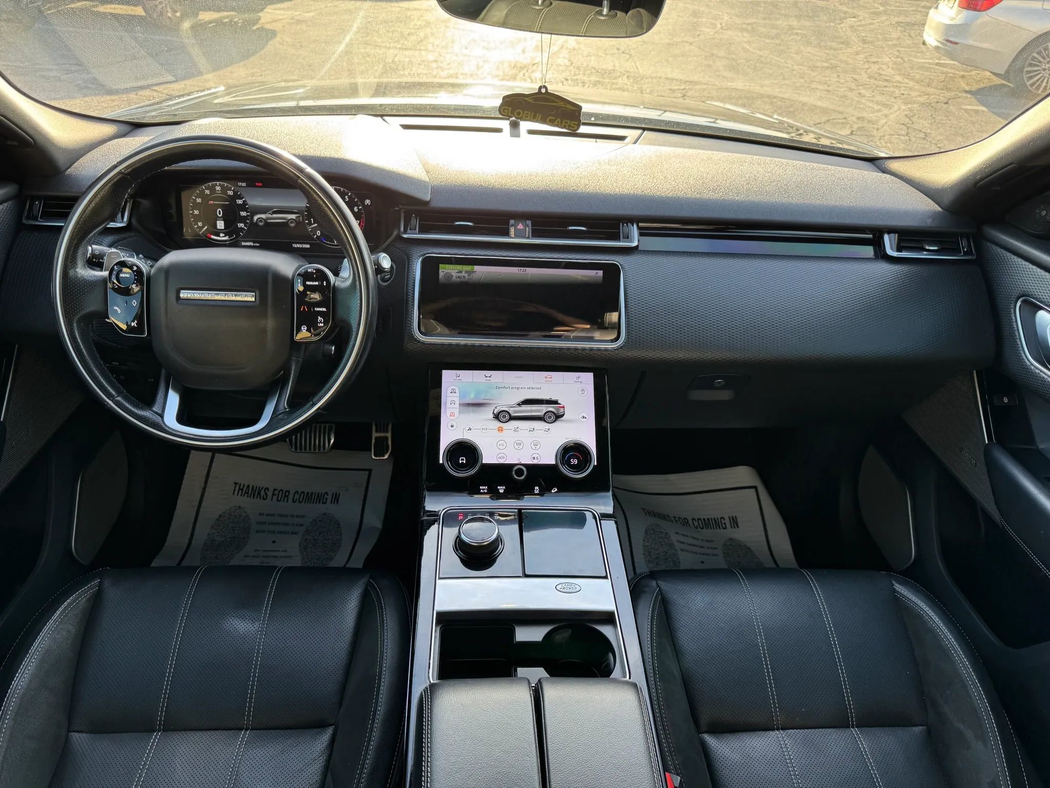 Used 2019 Land Rover Range Rover Velar R-Dynamic SE AWD/4WD image 20