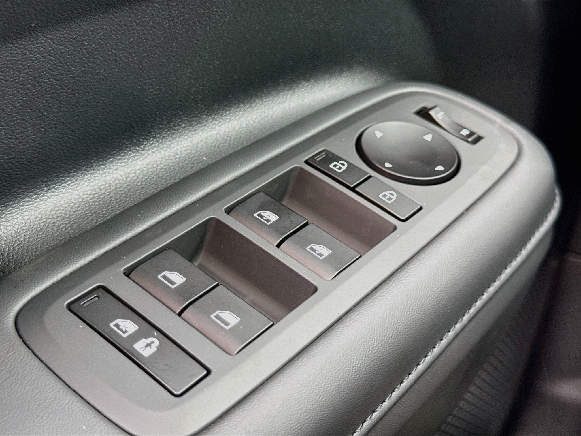 New 2027 Hyundai Santa Fe SEL AWD/4WD image 9