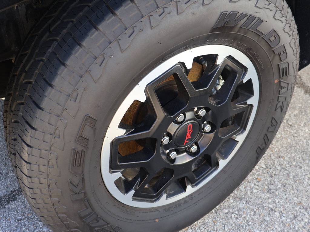 Used 2025 Toyota Tacoma TRD Off-Road AWD/4WD image 20