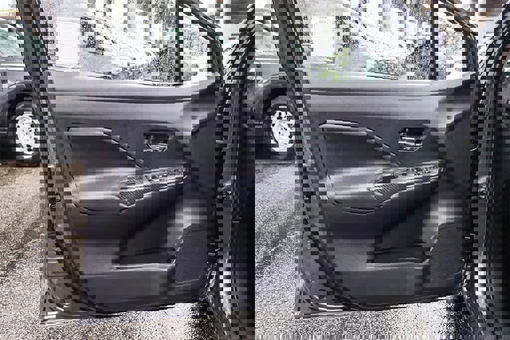 Used 2023 Nissan Versa SV image 22