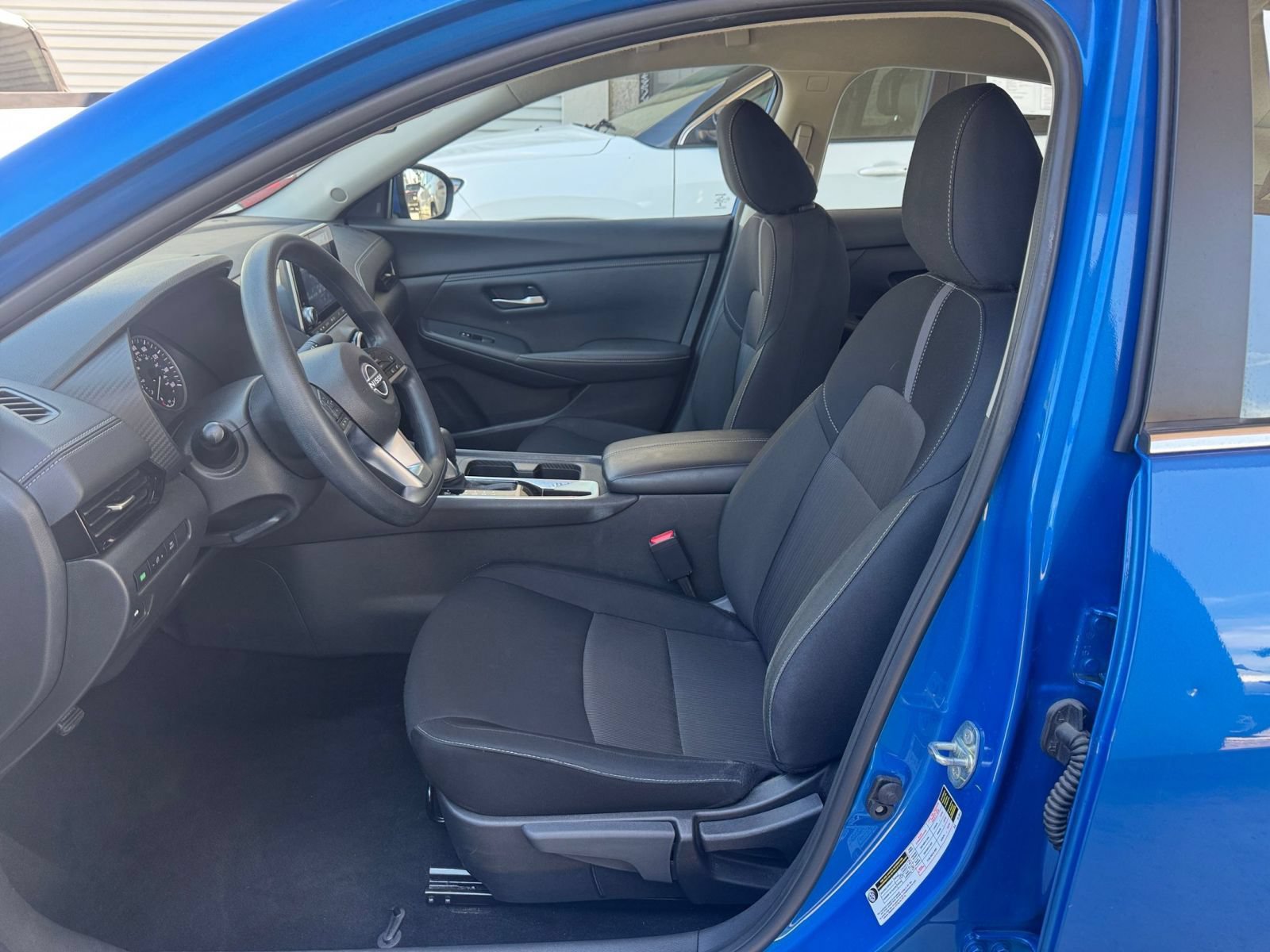 Used 2025 Nissan Sentra SV FWD image 25