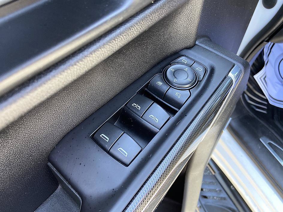 Used 2020 GMC Sierra 1500 AT4 w/ AT4 Premium Package AWD/4WD image 12