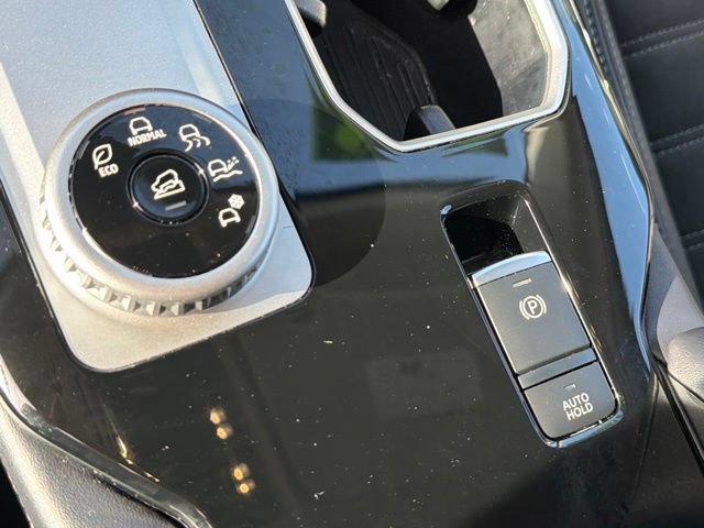 Used 2026 Mitsubishi Outlander SE FWD image 28