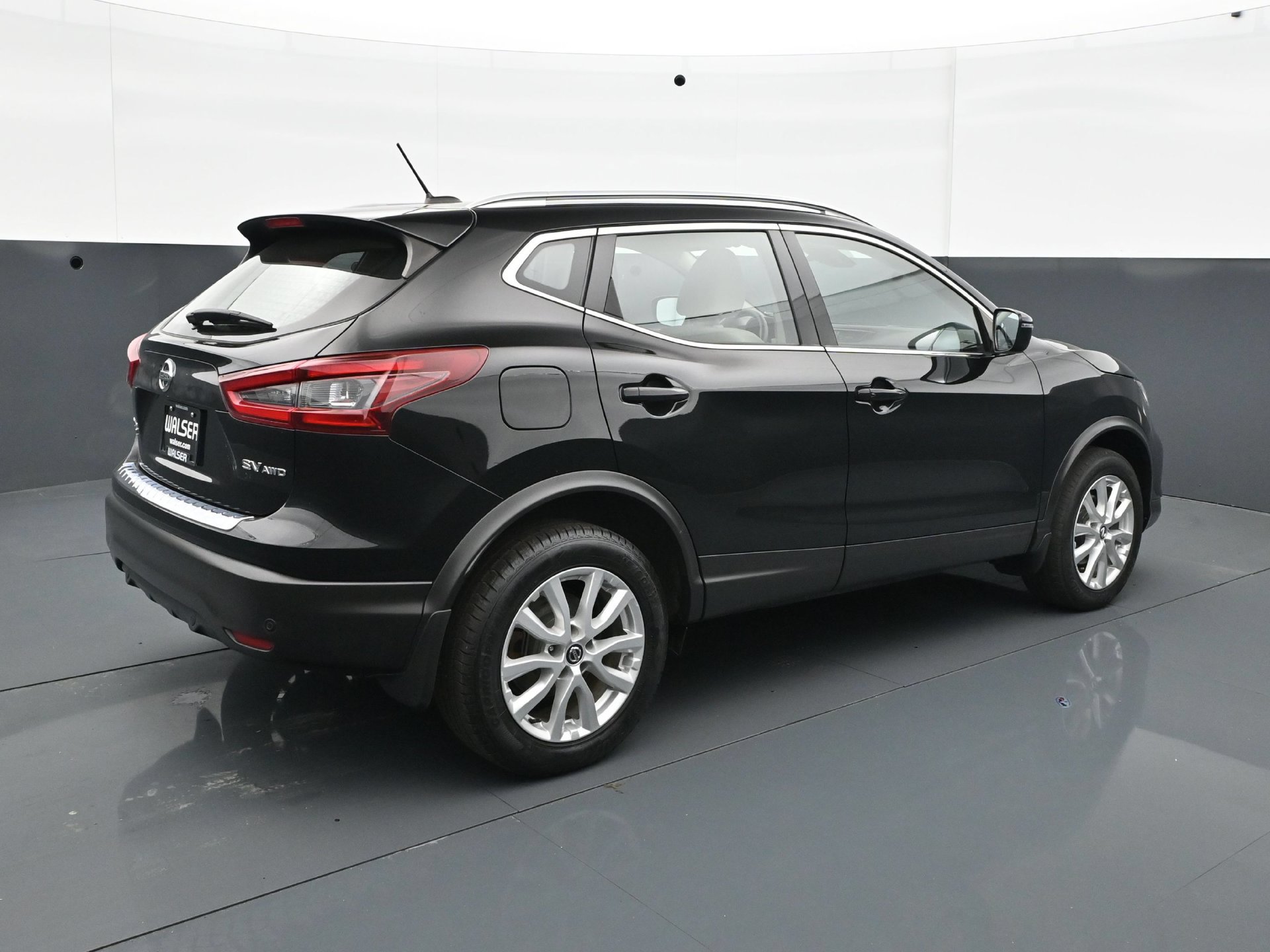 Used 2020 Nissan Rogue Sport SV AWD/4WD image 7