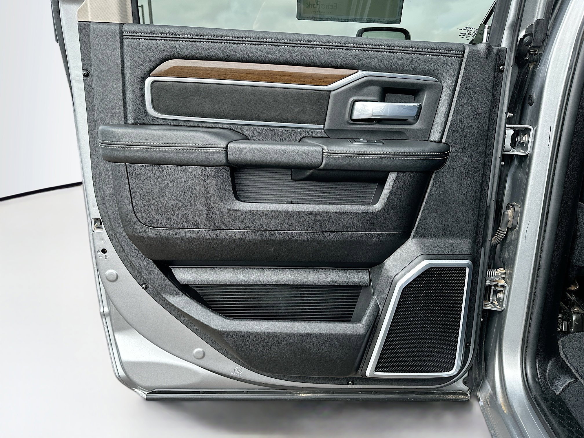 Used 2024 RAM 2500 Laramie image 27