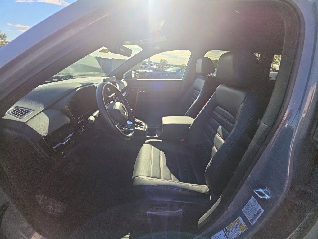 Used 2025 Honda CR-V Sport Touring image 15