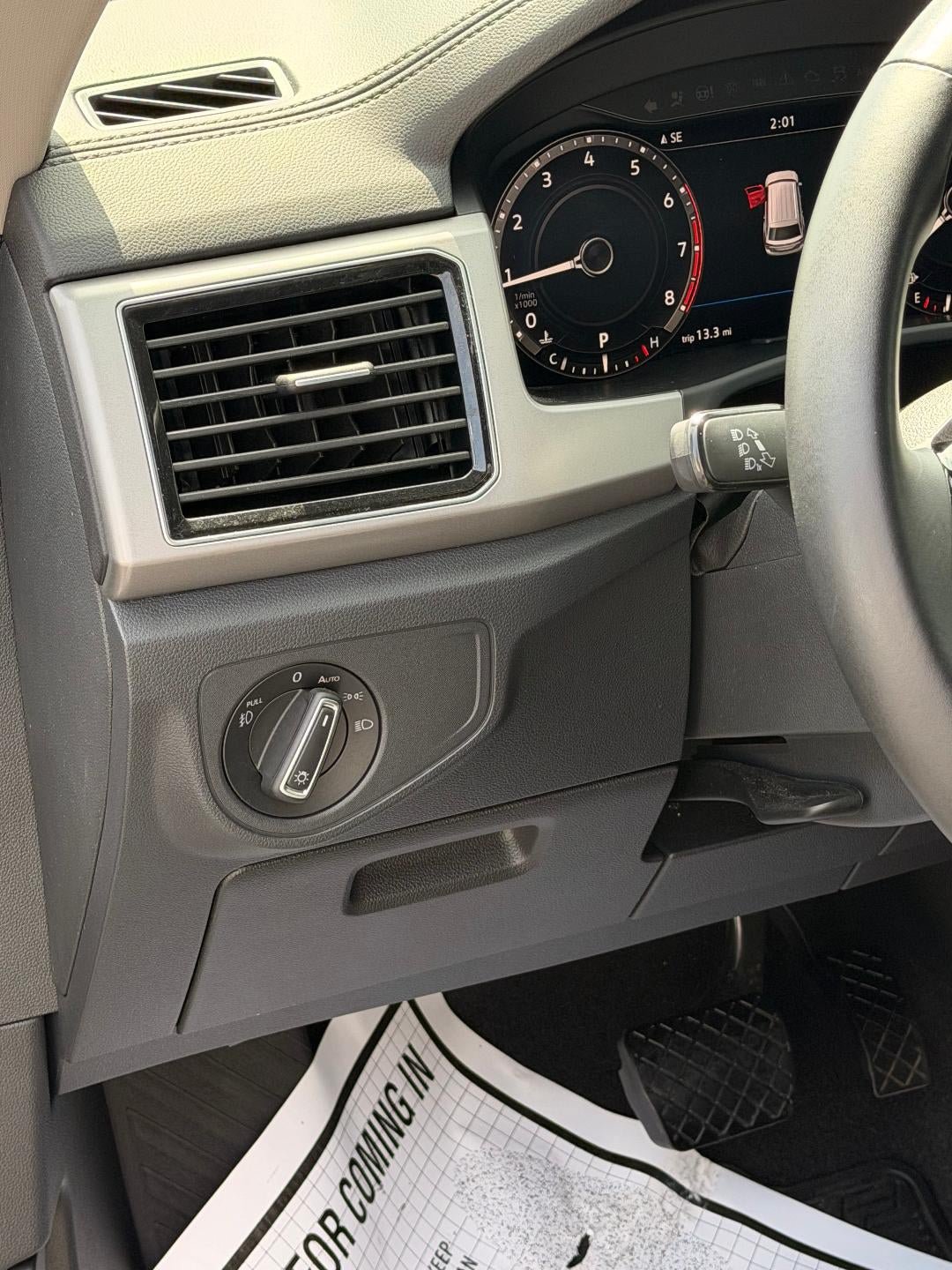 Used 2019 Volkswagen Atlas SEL Premium AWD/4WD image 15