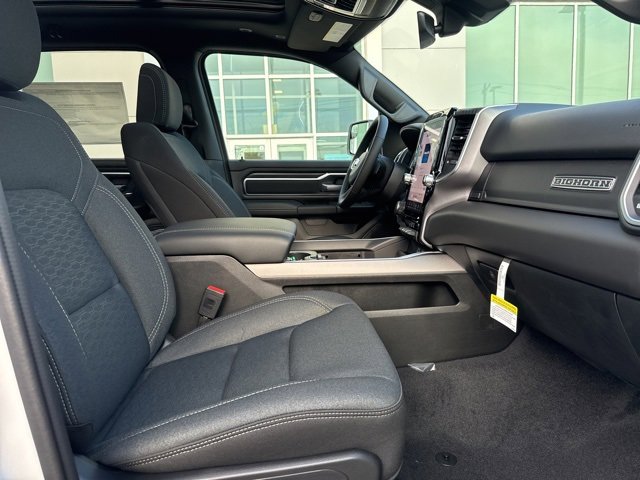 New 2026 RAM 1500 4x4 Crew Cab image 14