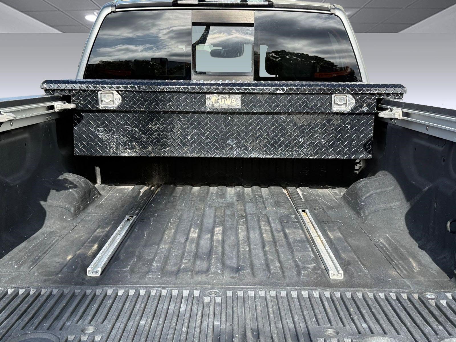 Used 2021 Nissan Titan PRO-4X w/ Pro-4x Convenience Package image 30