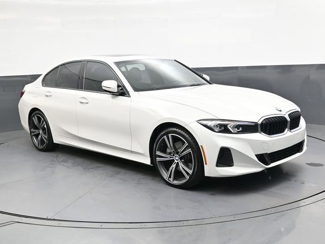 Used 2023 BMW 330i Sedan w/ Premium Package image 2