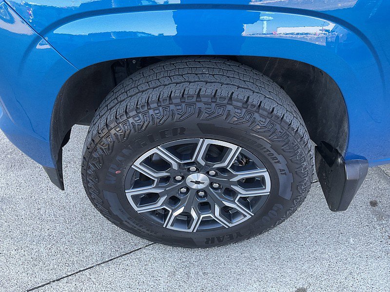 Used 2023 Chevrolet Colorado Z71 w/ Z71 Convenience Package 2 image 12