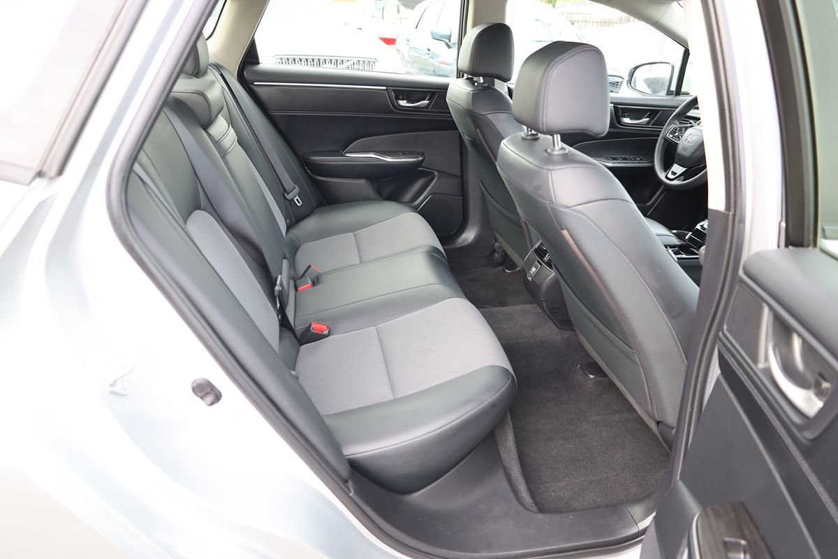 Used 2018 Honda Clarity Plug-In Hybrid image 17