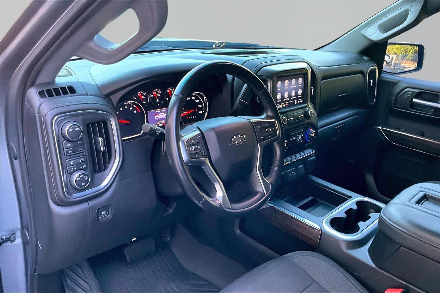 Used 2021 Chevrolet Silverado 1500 LT Trail Boss w/ Convenience Package II AWD/4WD image 18