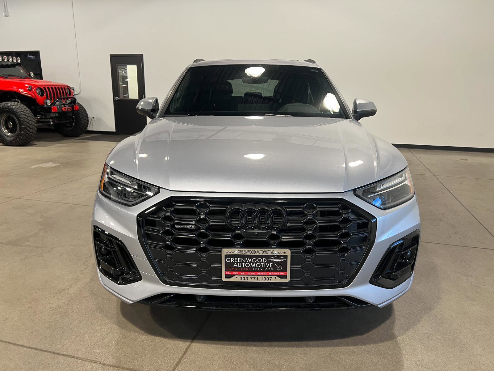 Used 2024 Audi Q5 e Premium Plus AWD/4WD image 8