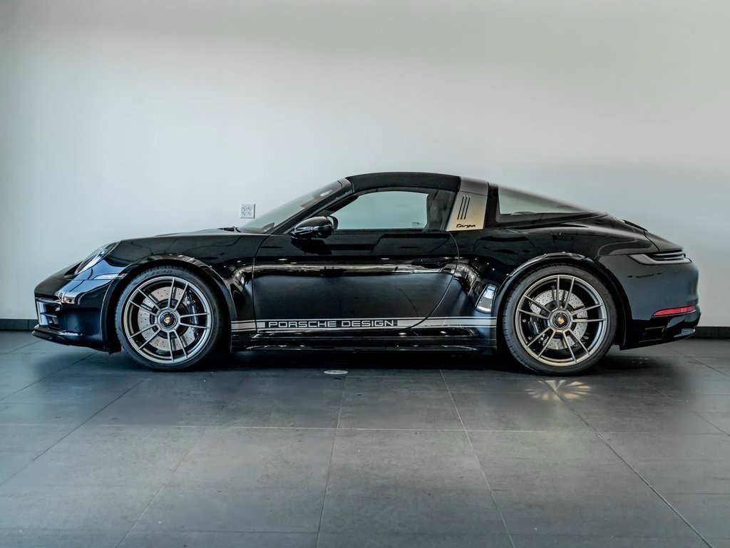 Certified 2022 Porsche 911 50th Anniversary Edition image 2