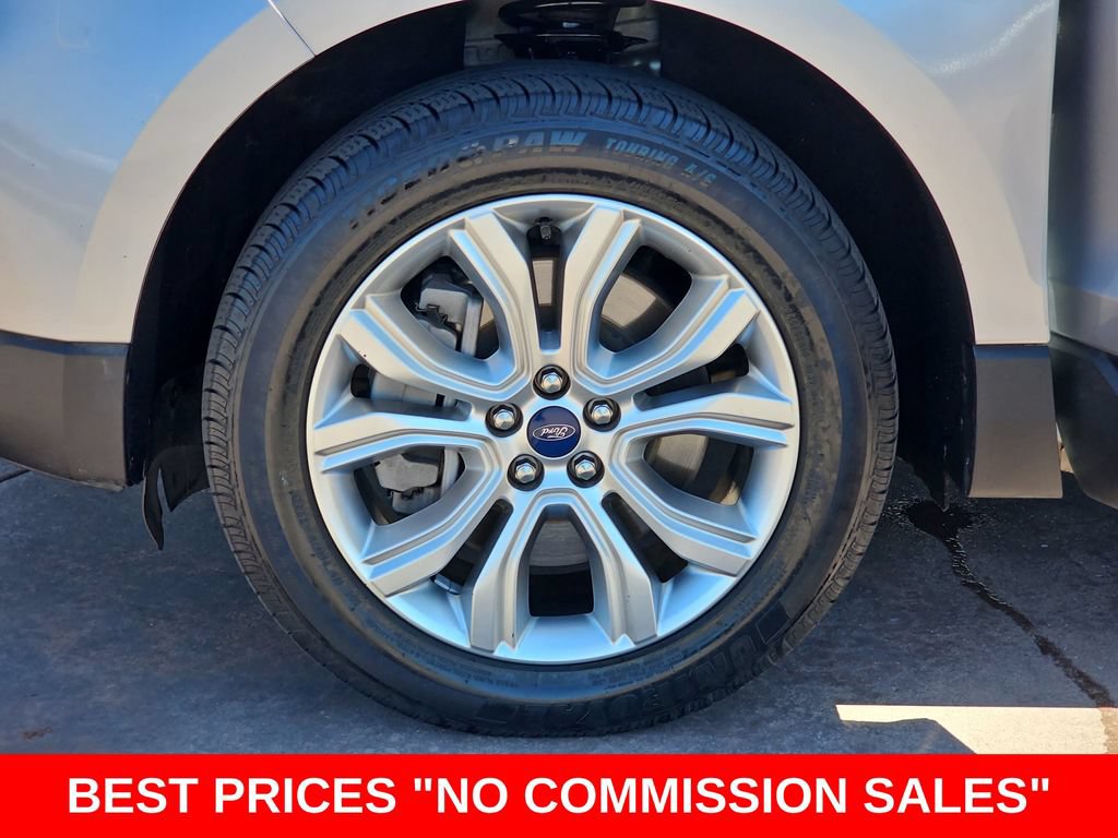 Used 2022 Ford Edge Titanium w/ Equipment Group 301A AWD/4WD image 37