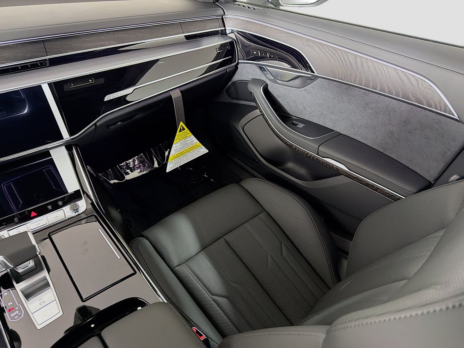 New 2026 Audi A8 L 3.0T AWD/4WD image 25
