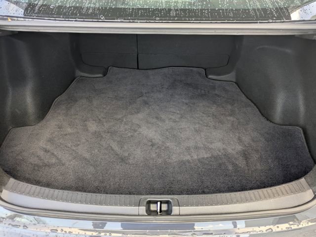 Used 2023 Toyota Corolla LE image 27