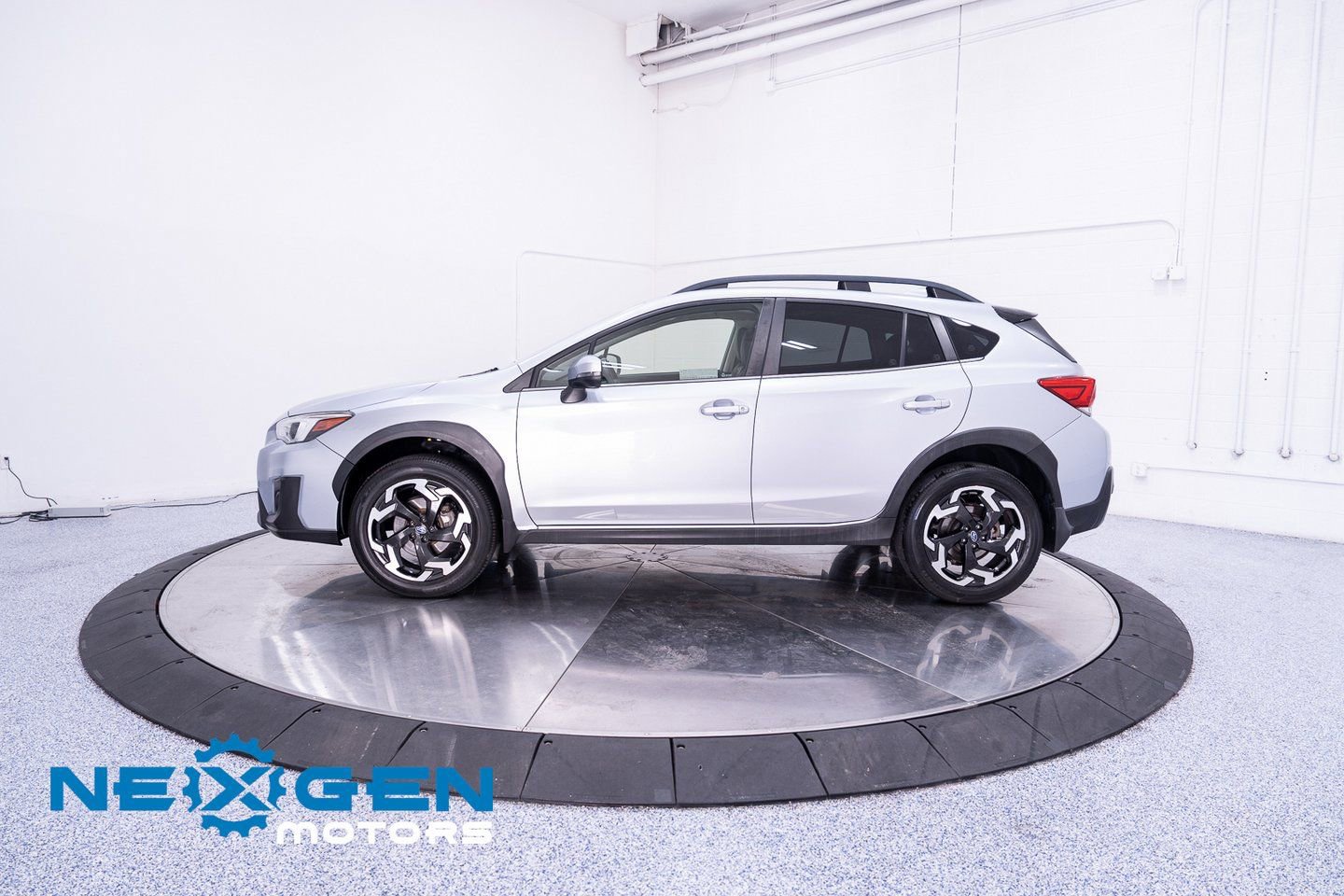 Used 2020 Subaru Crosstrek 2.0i Limited w/ Moonroof Package image 32