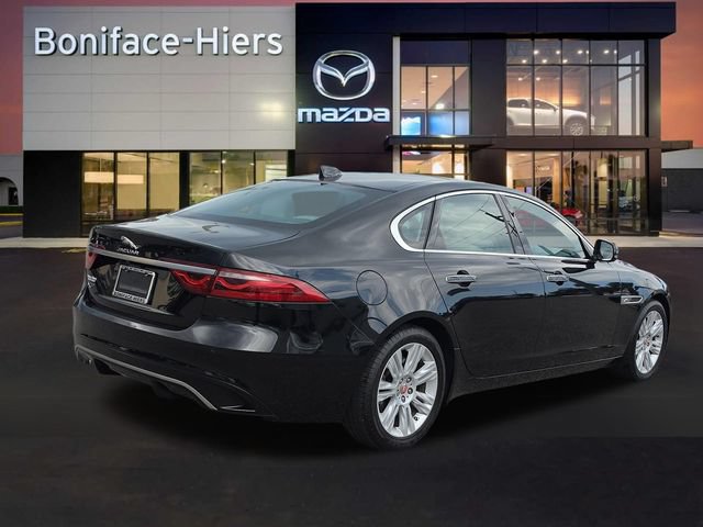 Used 2022 Jaguar XF S RWD image 4