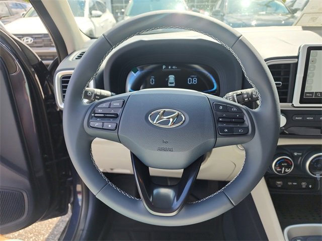 New 2025 Hyundai Venue Limited image 27