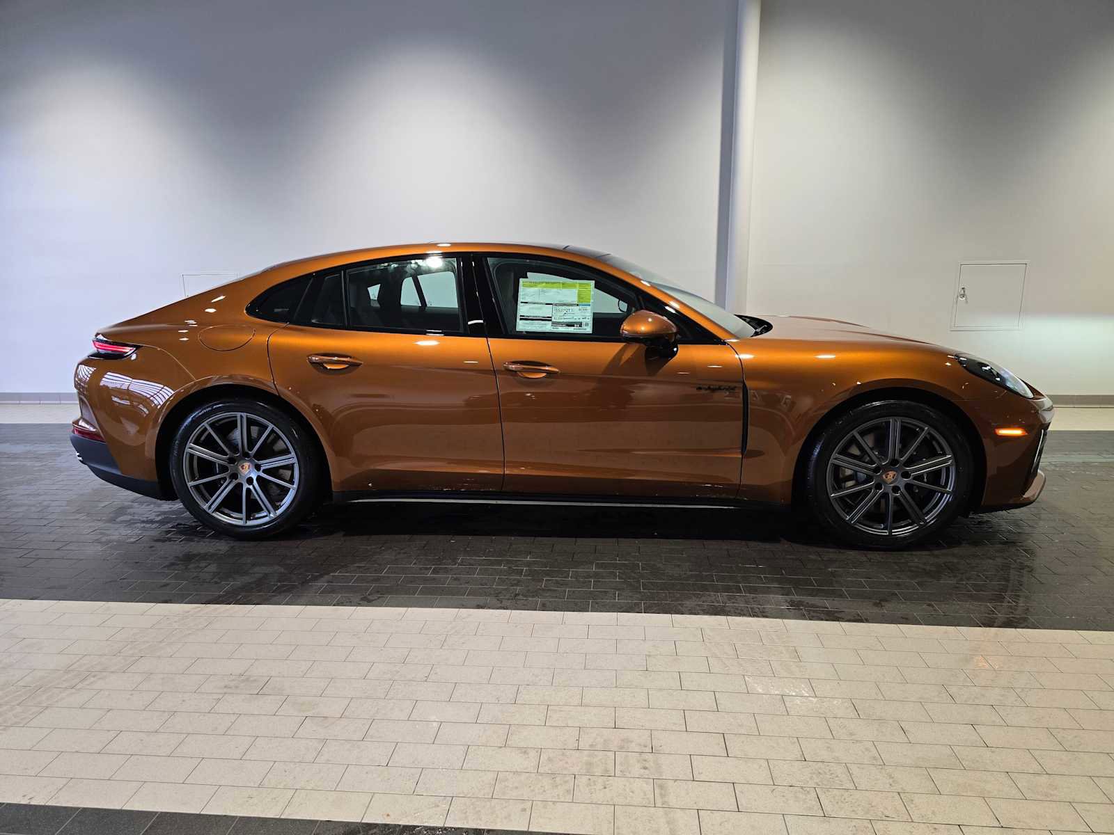 New 2026 Porsche Panamera 4 image 8