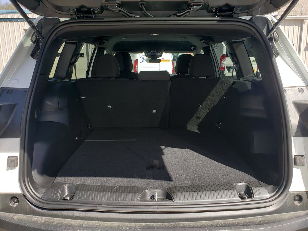 New 2026 Jeep Cherokee Laredo AWD/4WD image 5