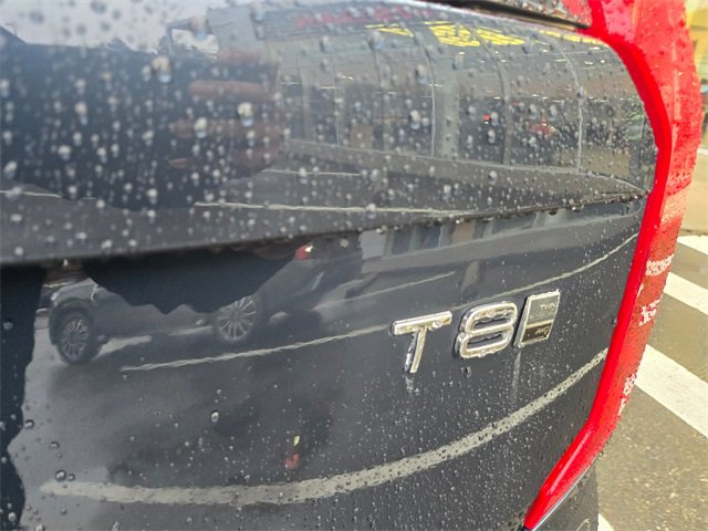 Used 2020 Volvo XC90 T8 Momentum w/ Protection Package image 14