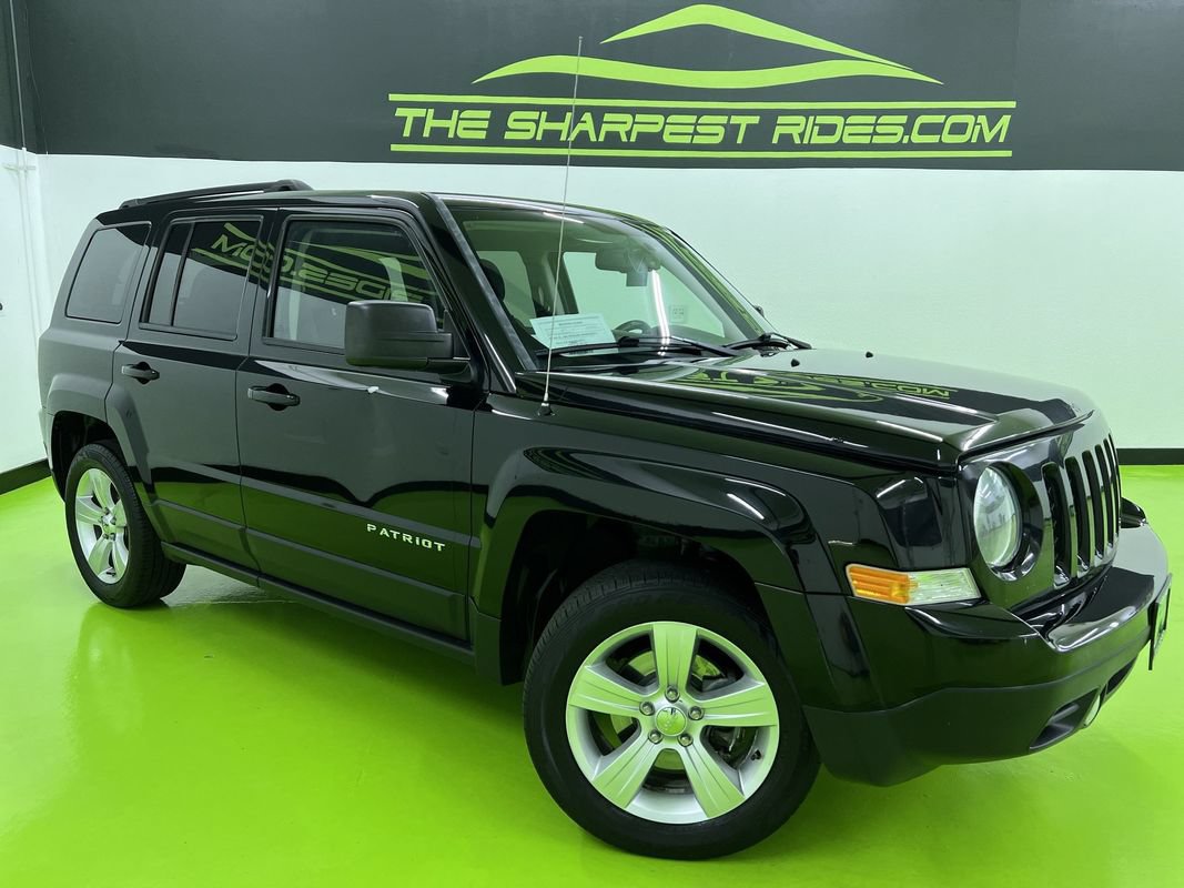 Used 2016 Jeep Patriot Latitude FWD image 1