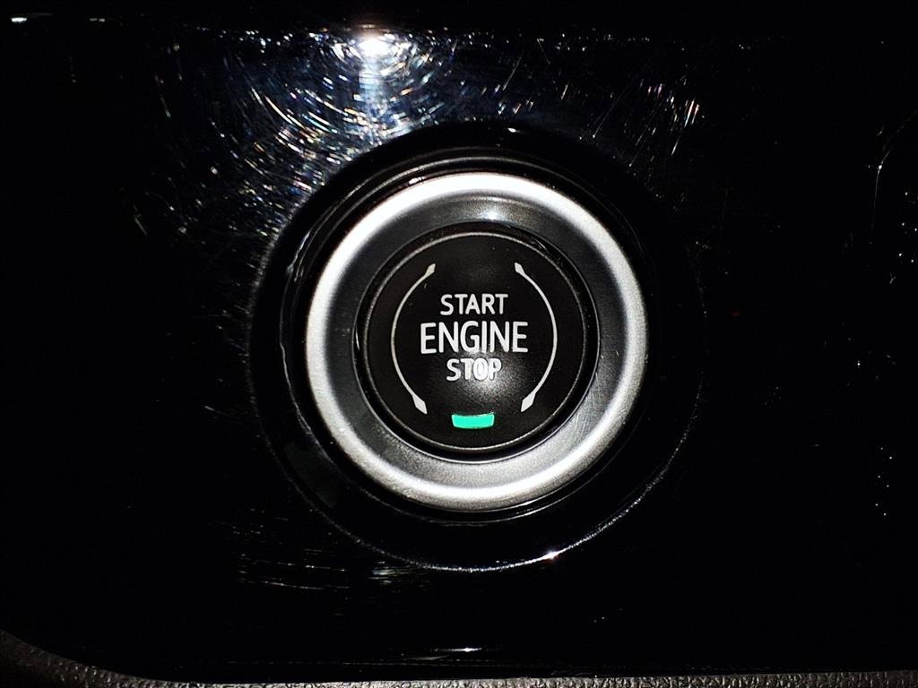 Used 2022 Chevrolet Silverado 1500 LT image 8