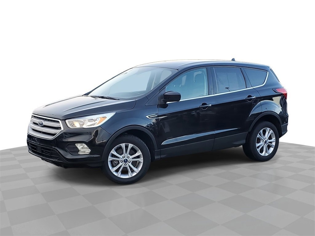 Used 2019 Ford Escape SE w/ Ford Safe & Smart Package