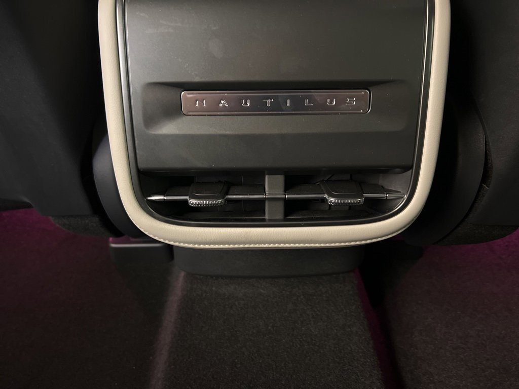 Used 2026 Lincoln Nautilus Premier image 34