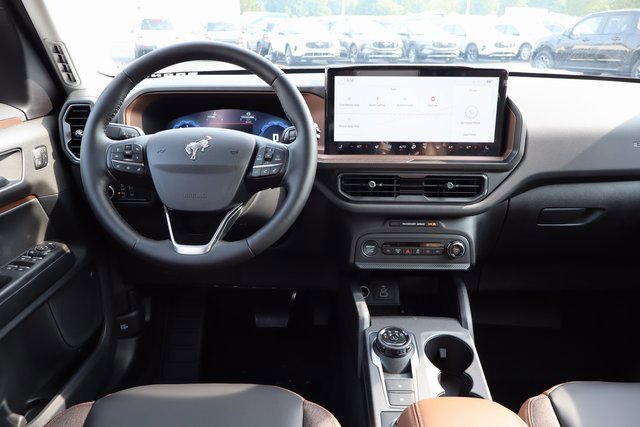 New 2025 Ford Bronco Sport Outer Banks image 6