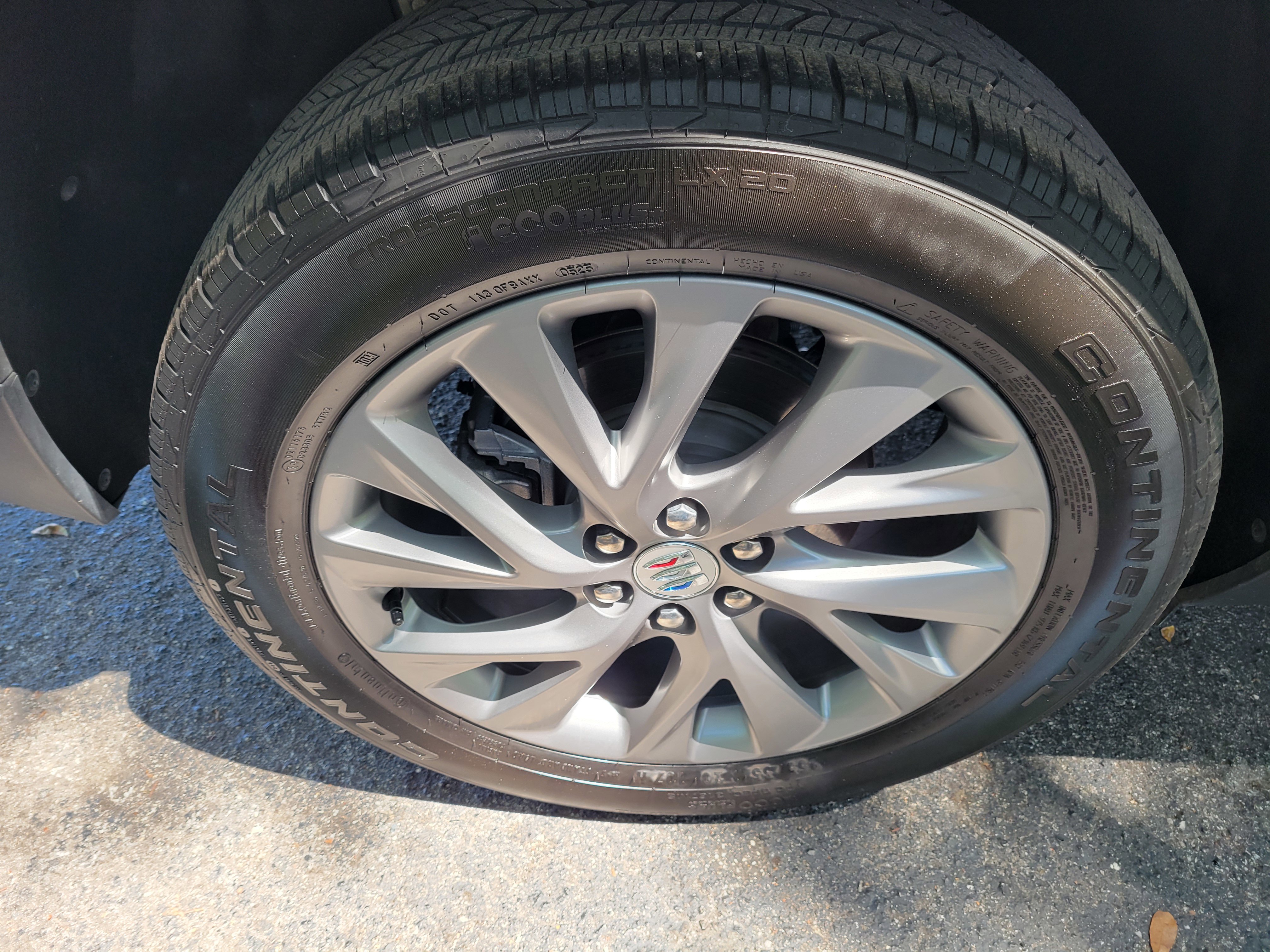 Certified 2025 Buick Enclave Preferred FWD image 40