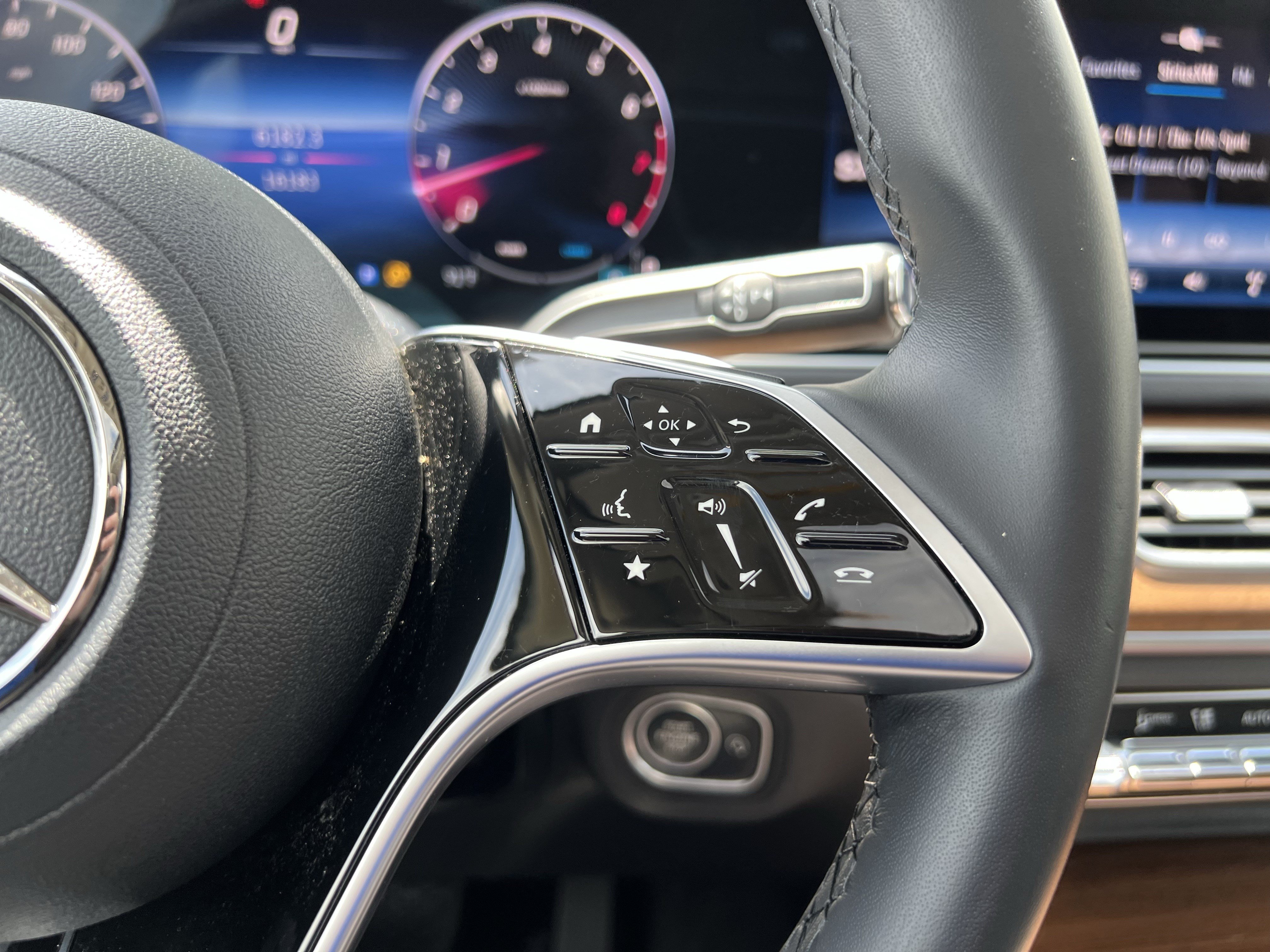 Certified 2025 Mercedes-Benz GLE 350 4MATIC image 20